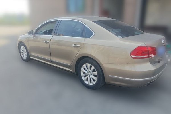 Volkswagen Passat 2014, 181900 км, за 5363 USD