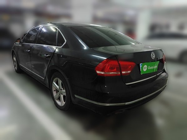 Volkswagen Passat 2014, 115900 км, за 5841 USD
