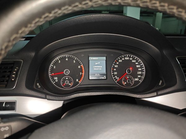 Volkswagen Passat 2014, 115900 км, за 5841 USD - фото 12