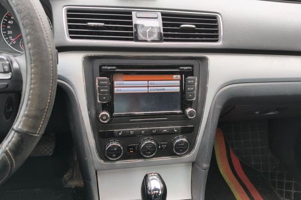 Volkswagen Passat 2014, 129800 км, за 8715 USD - фото 12