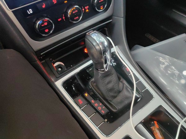 Volkswagen Passat 2014, 170100 км, за 5207 USD - фото 15