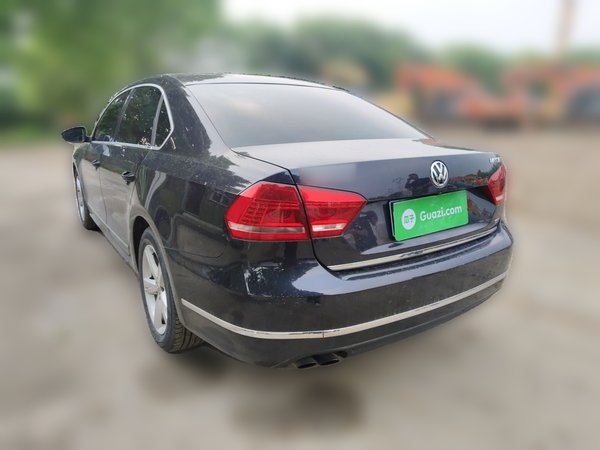 Volkswagen Passat 2014, 143600 км, за 7697 USD