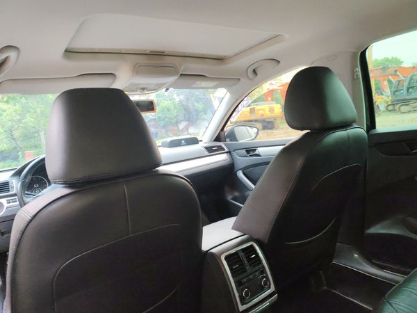 Volkswagen Passat 2014, 143600 км, за 7697 USD - фото 15
