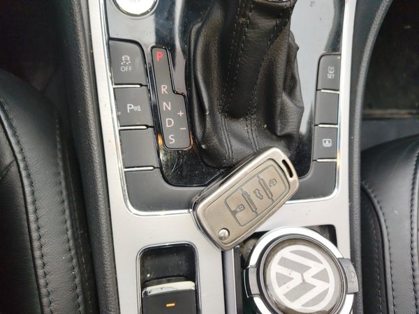 Volkswagen Passat 2014, 143600 км, за 7697 USD - фото 17