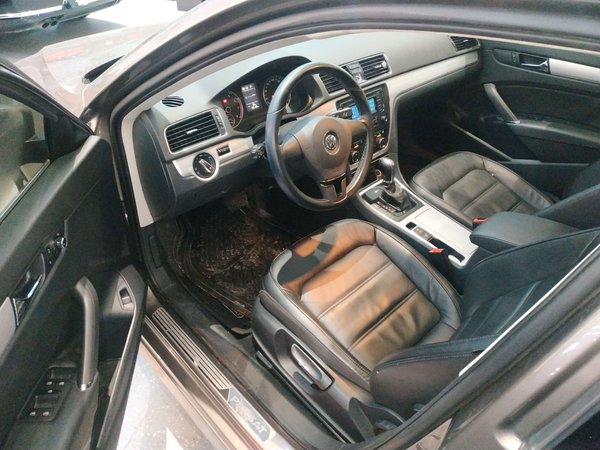Volkswagen Passat 2014, 106200 км, за 7756 USD - фото 20