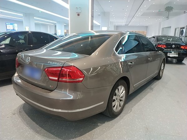 Volkswagen Passat 2014, 106200 км, за 7756 USD - фото 8