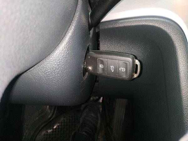 Volkswagen Passat 2014, 106200 км, за 7756 USD