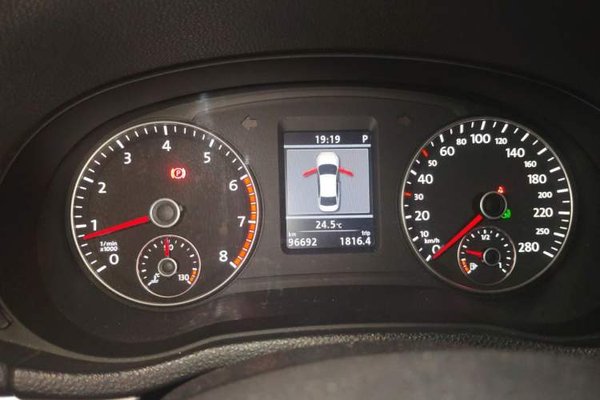 Volkswagen Passat 2014, 96600 км, за 6390 USD - фото 12