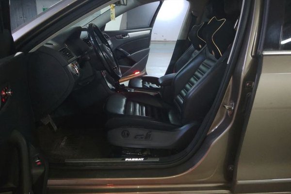 Volkswagen Passat 2014, 96600 км, за 6390 USD - фото 16