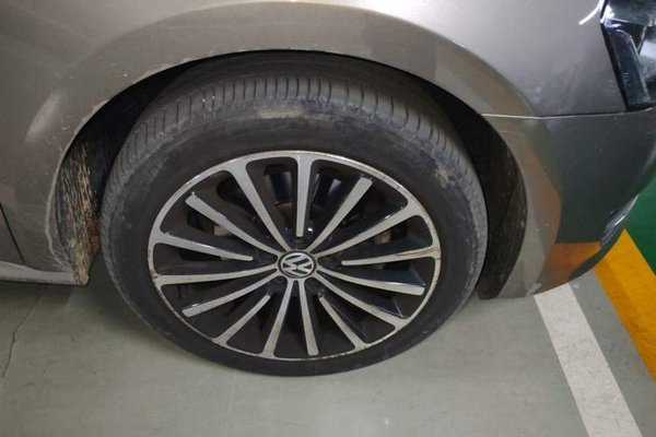 Volkswagen Passat 2014, 96600 км, за 6390 USD - фото 8