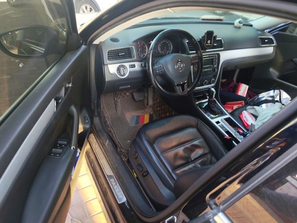 Volkswagen Passat 2015, 84400 км, за 6061 USD - фото 17