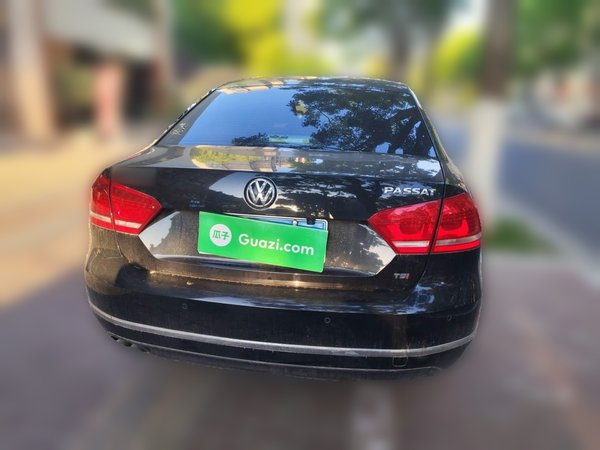 Volkswagen Passat 2015, 84400 км, за 6061 USD