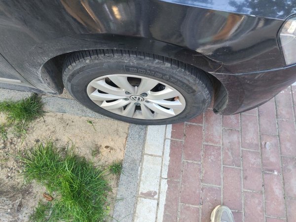 Volkswagen Passat 2015, 84400 км, за 6061 USD - фото 8