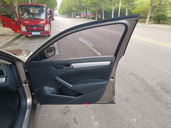 Volkswagen Passat 2015, 151600 км, за 7088 USD - фото 24