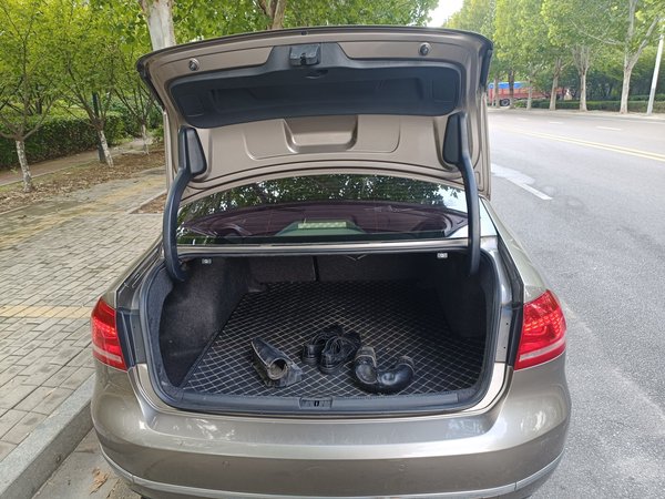 Volkswagen Passat 2015, 151600 км, за 7088 USD - фото 22