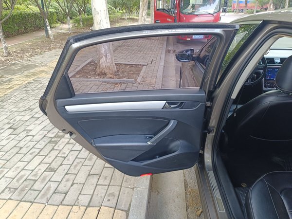 Volkswagen Passat 2015, 151600 км, за 7088 USD - фото 27