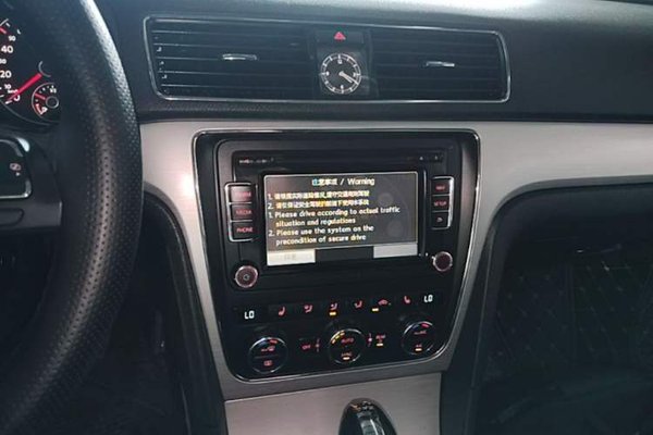 Volkswagen Passat 2015, 85600 км, за 7237 USD - фото 15