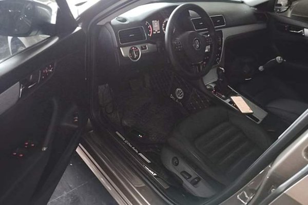 Volkswagen Passat 2015, 85600 км, за 7237 USD - фото 18