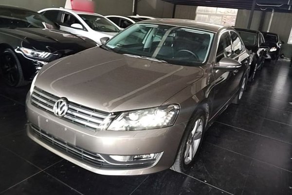 Volkswagen Passat · 2015 год