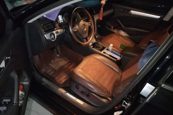 Volkswagen Passat 2015, 106000 км, за 6107 USD - фото 17