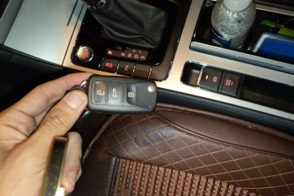 Volkswagen Passat 2015, 106000 км, за 6107 USD - фото 21