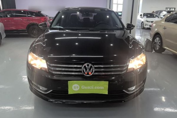 Volkswagen Passat 2015, 146500 км, за 7199 USD
