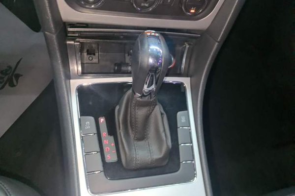 Volkswagen Passat 2015, 146500 км, за 7199 USD - фото 22