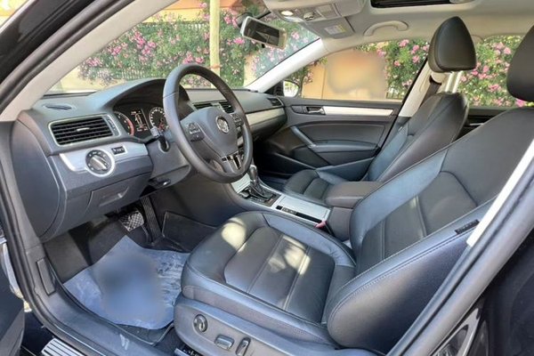 Volkswagen Passat 2015, 78900 км, за 8571 USD - фото 15