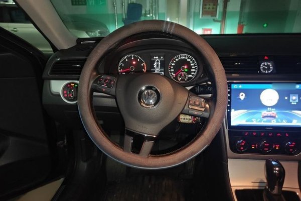 Volkswagen Passat 2015, 78900 км, за 8571 USD - фото 7
