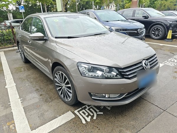 Volkswagen Passat 2015, 79000 км, за 7849 USD