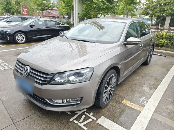 Volkswagen Passat · 2015 год