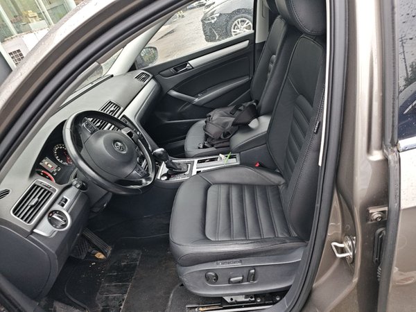 Volkswagen Passat 2015, 79000 км, за 7849 USD - фото 18
