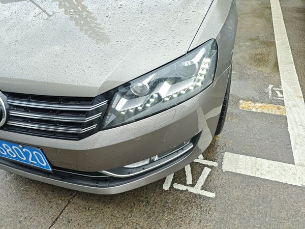 Volkswagen Passat 2015, 79000 км, за 7849 USD - фото 9