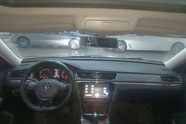 Volkswagen Passat 2016, 140800 км, за 8835 USD - фото 13