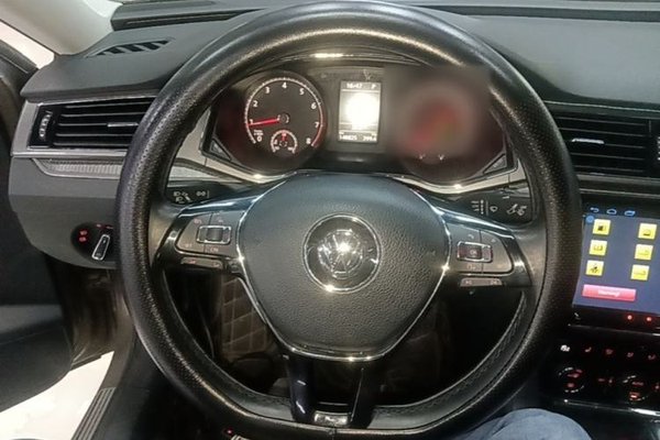 Volkswagen Passat 2016, 140800 км, за 8835 USD - фото 14