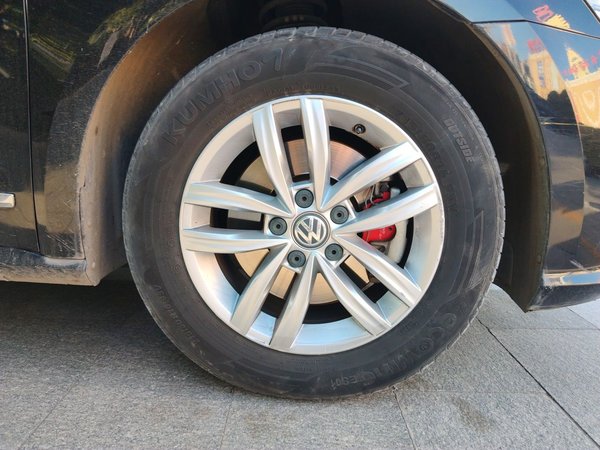 Volkswagen Passat 2016, 136800 км, за 6042 USD - фото 13