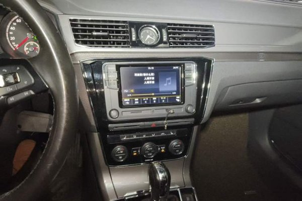 Volkswagen Passat 2016, 179200 км, за 8084 USD - фото 10