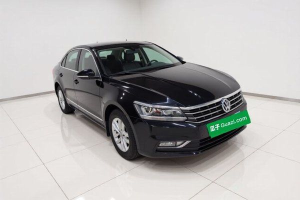 Volkswagen Passat 2016, 179200 км, за 8084 USD
