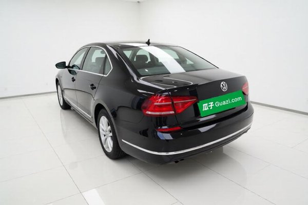Volkswagen Passat 2016, 179200 км, за 8084 USD