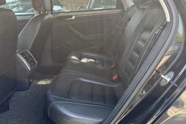 Volkswagen Passat 2016, 179200 км, за 8084 USD - фото 18