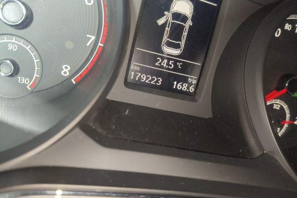 Volkswagen Passat 2016, 179200 км, за 8084 USD - фото 9
