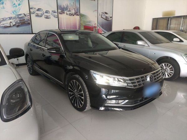 Volkswagen Passat 2016, 104000 км, за 11305 USD