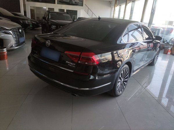 Volkswagen Passat 2016, 104000 км, за 11305 USD - фото 6