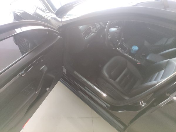 Volkswagen Passat 2016, 104000 км, за 11305 USD - фото 19