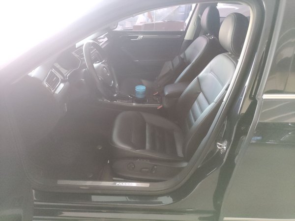 Volkswagen Passat 2016, 104000 км, за 11305 USD - фото 18