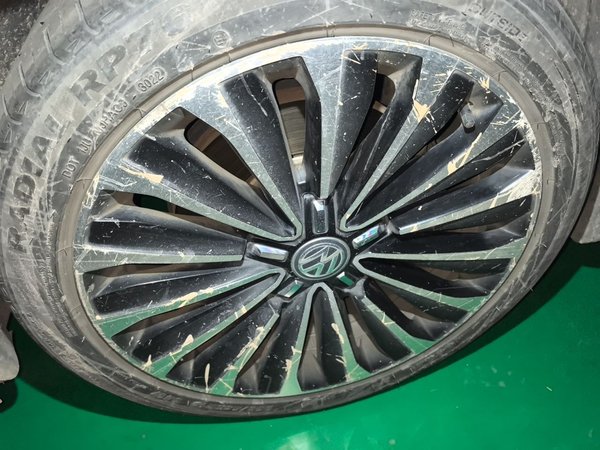 Volkswagen Passat 2016, 120500 км, за 9380 USD