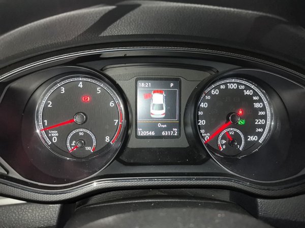 Volkswagen Passat 2016, 120500 км, за 9380 USD - фото 8