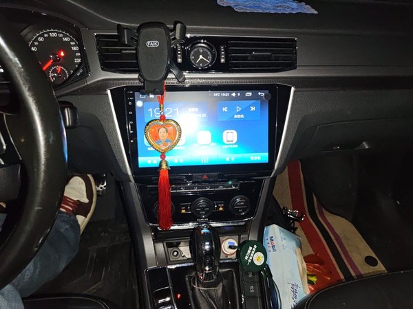 Volkswagen Passat 2016, 136100 км, за 7563 USD - фото 14