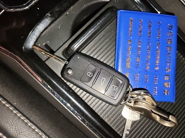 Volkswagen Passat 2016, 136100 км, за 7563 USD - фото 9