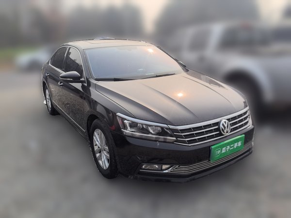 Volkswagen Passat 2016, 65800 км, за 10162 USD